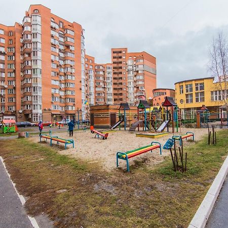 Комфортная Двухкомнатная Квартира Возле Метро Академгородок Kiew Exterior foto