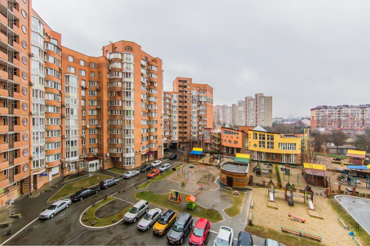 Комфортная Двухкомнатная Квартира Возле Метро Академгородок Kiew Exterior foto